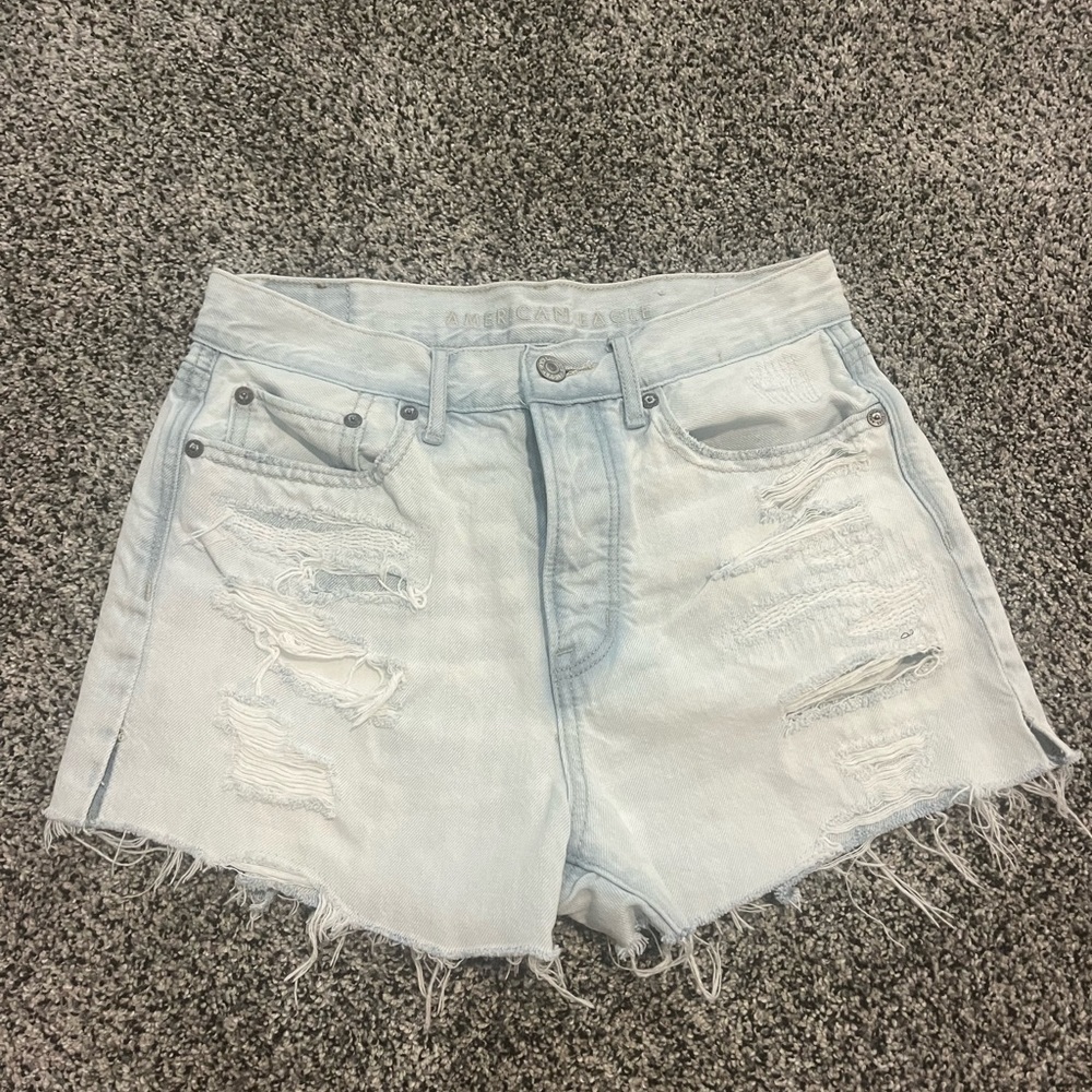 Light wash American Eagle jean shorts